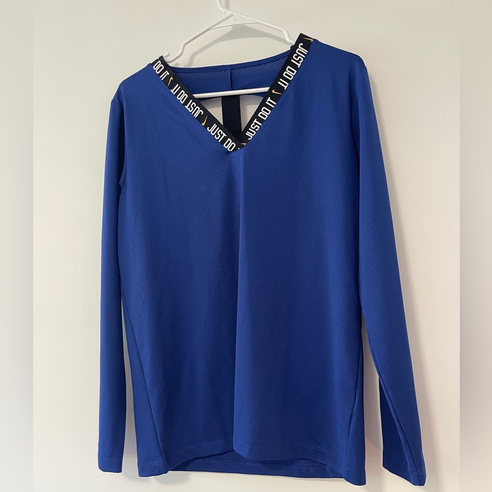 Nike long sleeve - medium